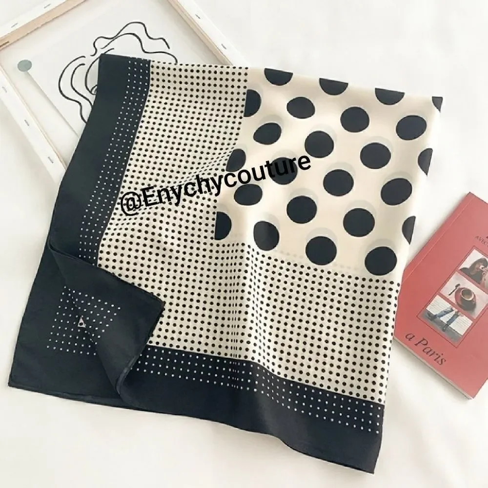 Miss Emily Unique silky scarf